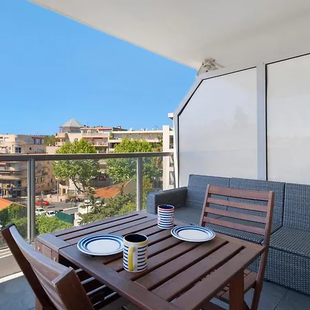 Centre Juan Les Pins 2p Pkg Elfira Apartamento Antibes