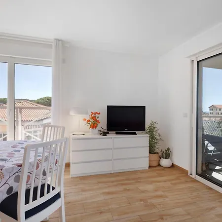 Appartement Centre Juan Les Pins 2p Pkg Elfira