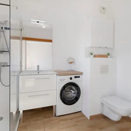 Appartement Centre Juan Les Pins 2p Pkg Elfira Antibes