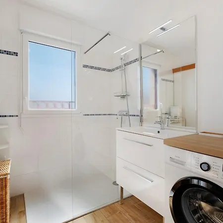 Centre Juan Les Pins 2p Pkg Elfira